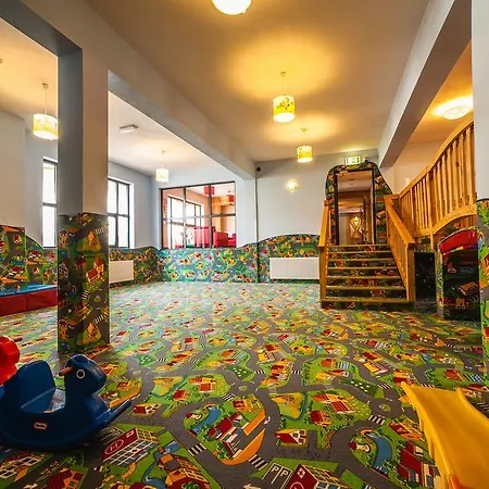Zalesie Mazury Active Üdülőközpont *